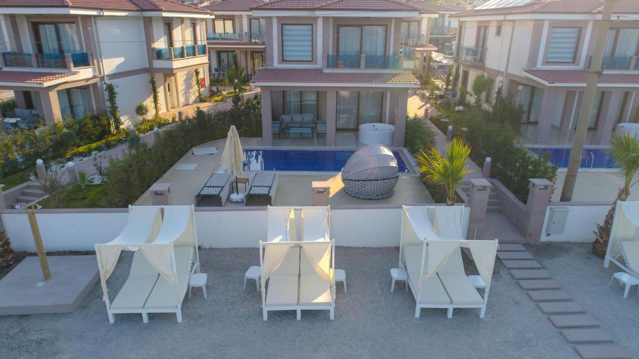 Rota Seaside Otel Cunda Eksteriør billede